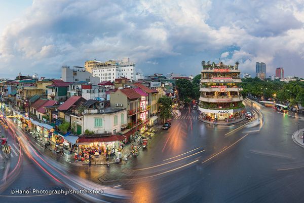 Hanoi - Goooood Moooorniiiiing Vietnaaaaam